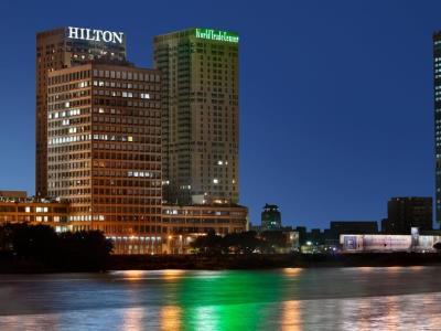 Hotel World Trade Center & Residences Caïro