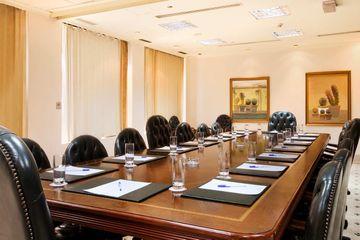 Hotel World Trade Center & Residences 4*