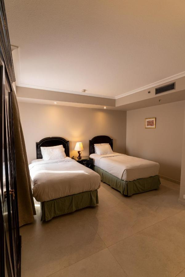 Hotel World Trade Center & Residences