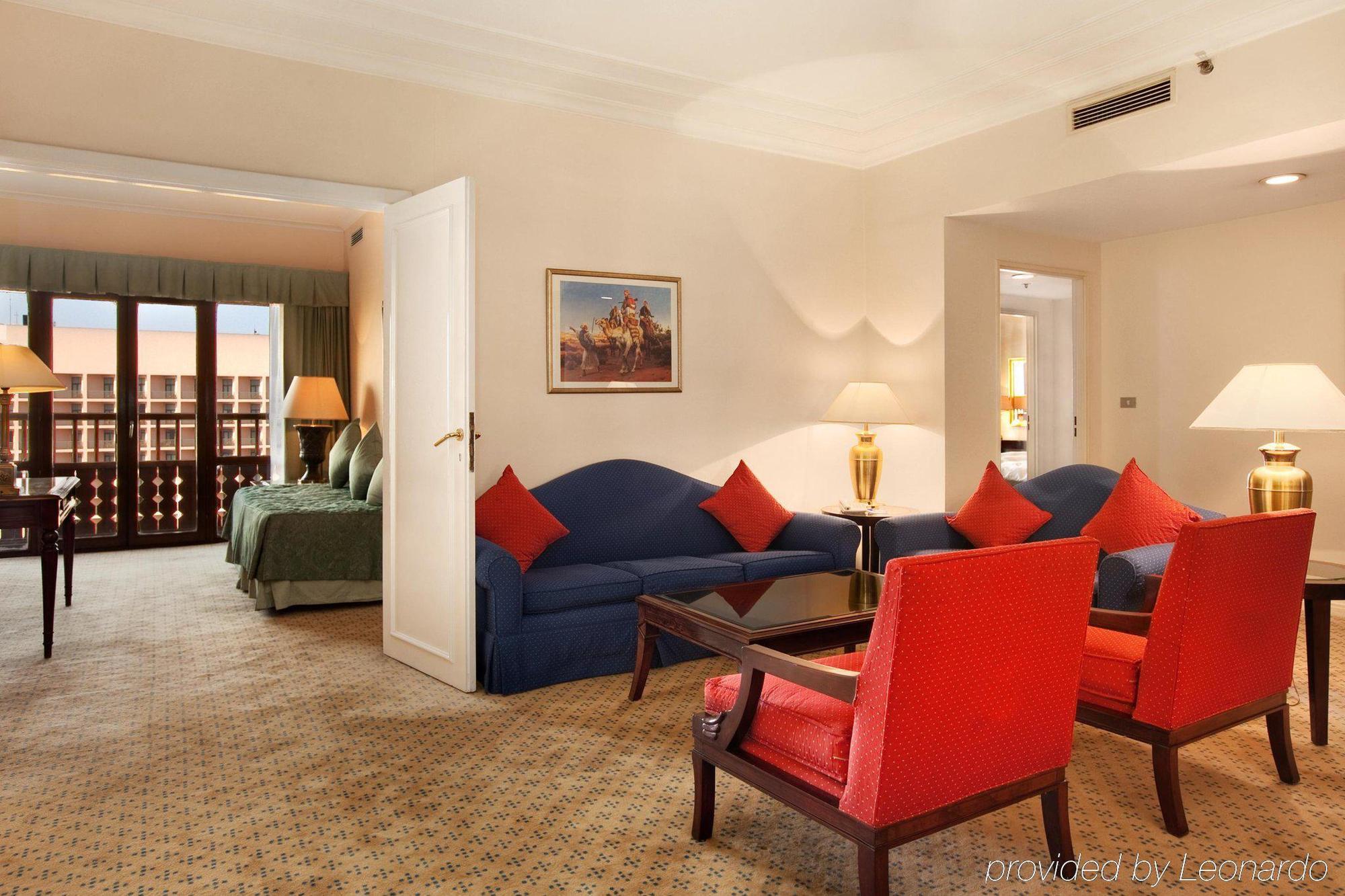 World Trade Center & Residences Hotel 4*