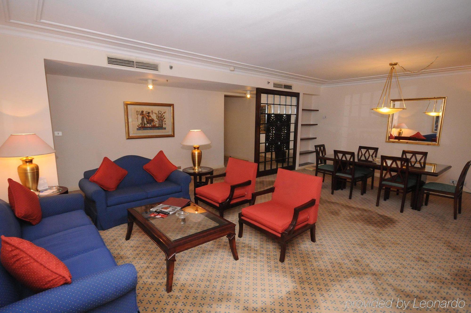 Hotel World Trade Center & Residences 4*