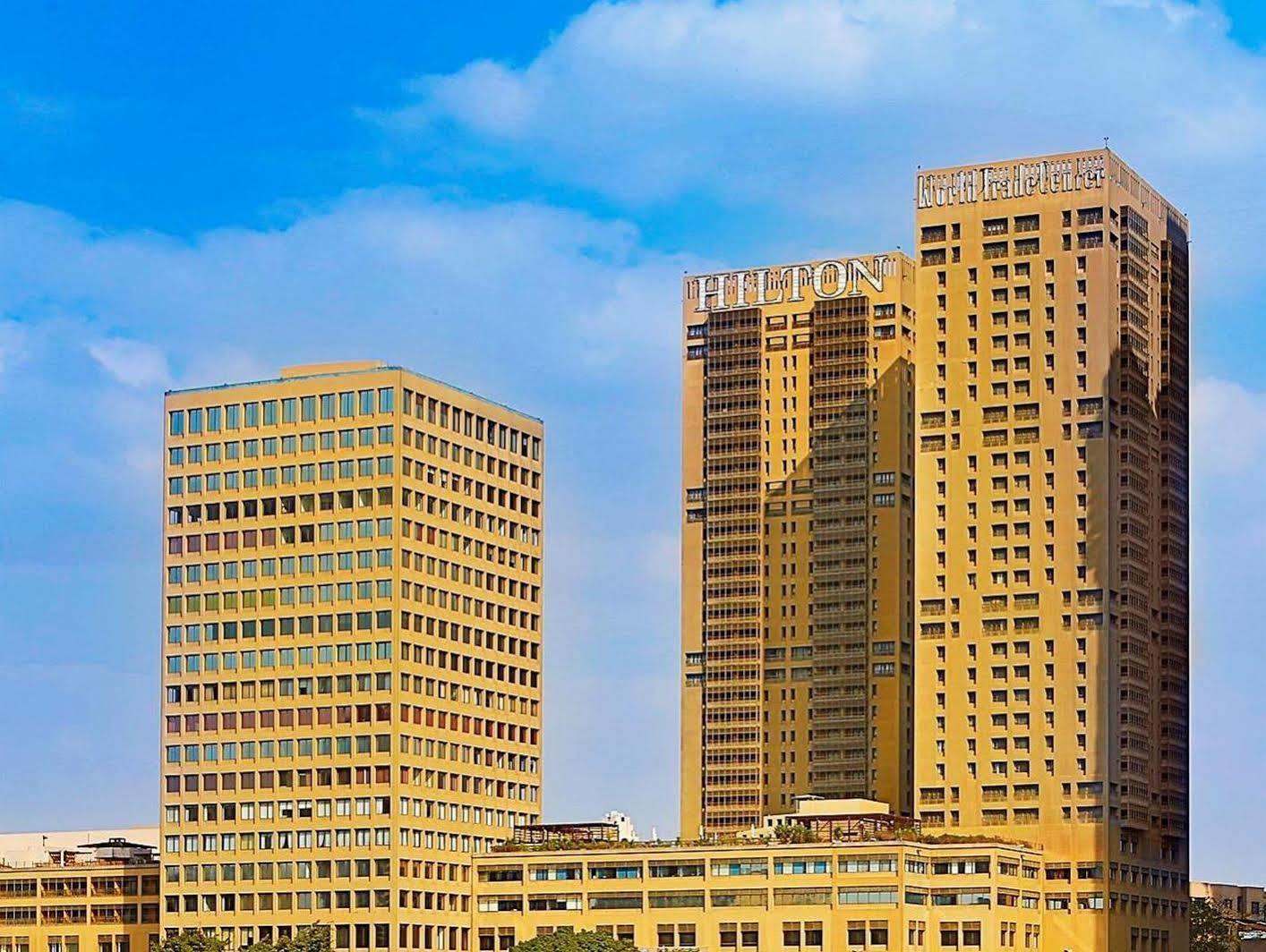 Hotel World Trade Center & Residences Caïro