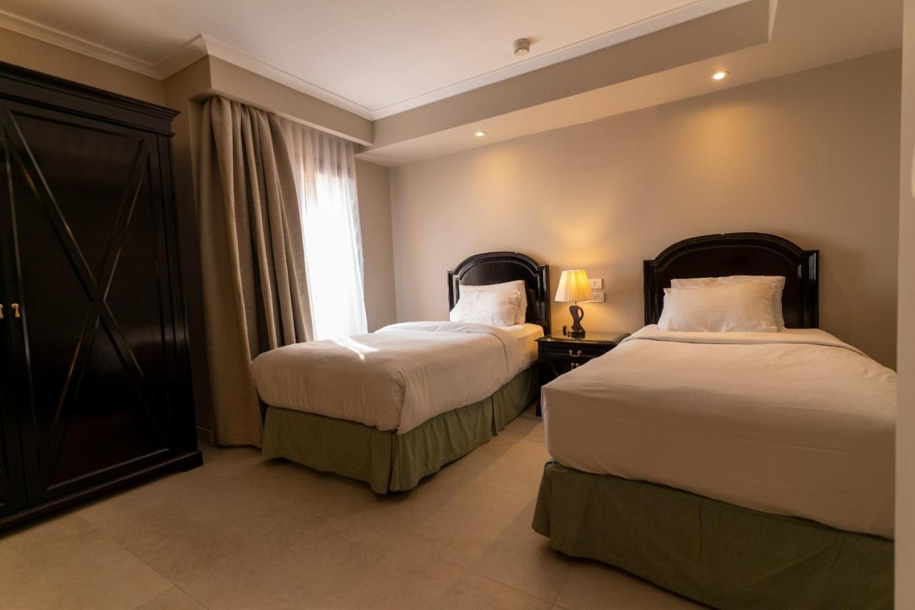 Hotel World Trade Center & Residences