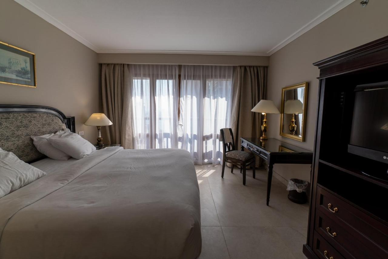 World Trade Center & Residences Hotel