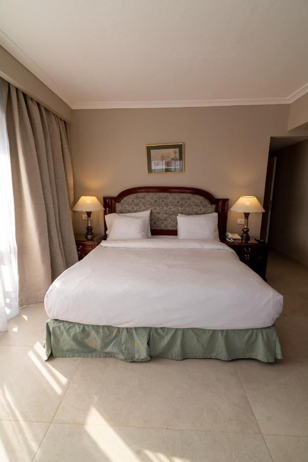 World Trade Center & Residences Cairo